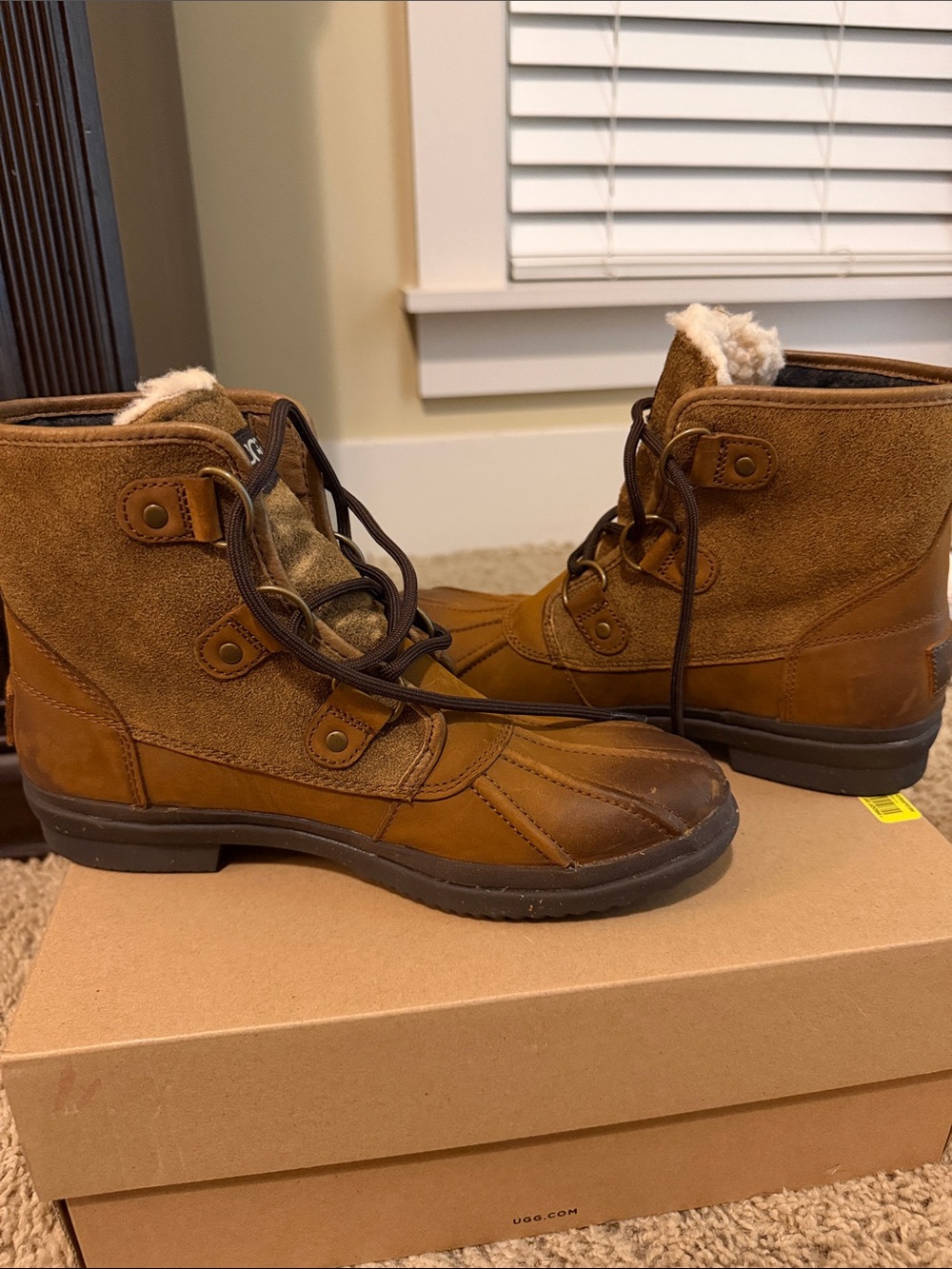 UGG women’s Chestnut Brown Leather & Suede Lace-Up Shearling Boots - Picture 2 of 5